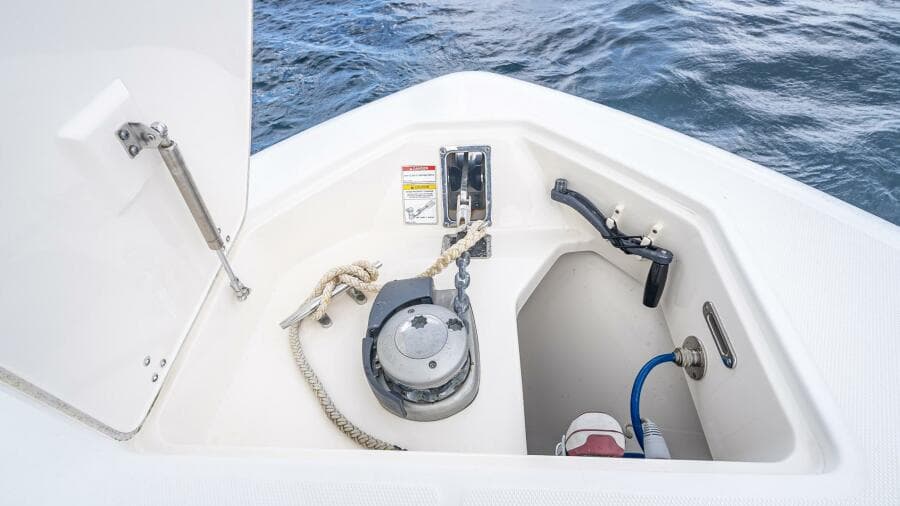 2017 Boston Whaler 330 Outrage