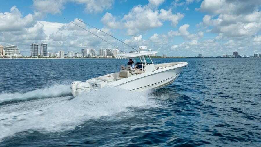 2017 Boston Whaler 330 Outrage