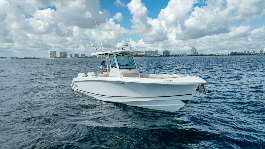 2017 Boston Whaler 330 Outrage