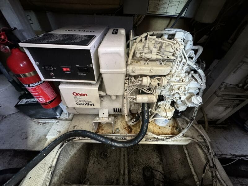 1990 Post 44 Sport Fisherman