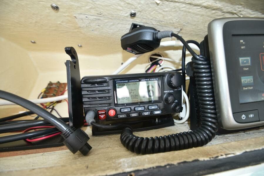 1998 Albin 28 TE Pilothouse