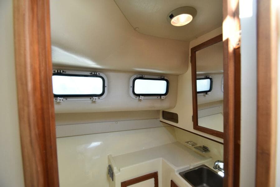 1998 Albin 28 TE Pilothouse