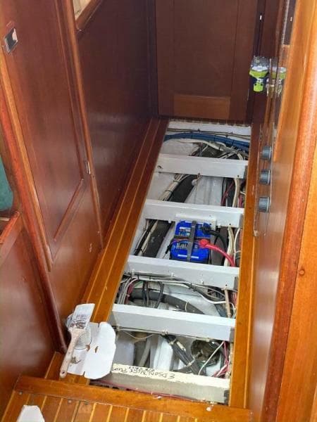 1982 Hinckley Sou'wester 59