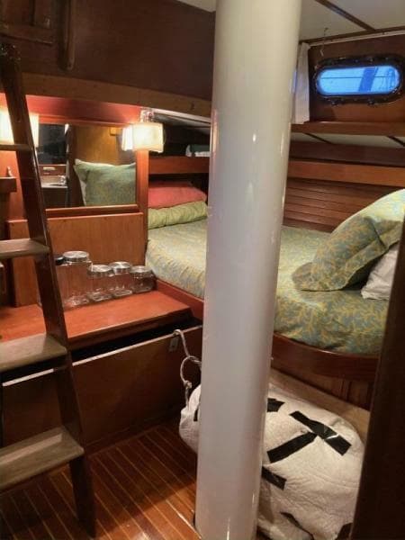 1982 Hinckley Sou'wester 59