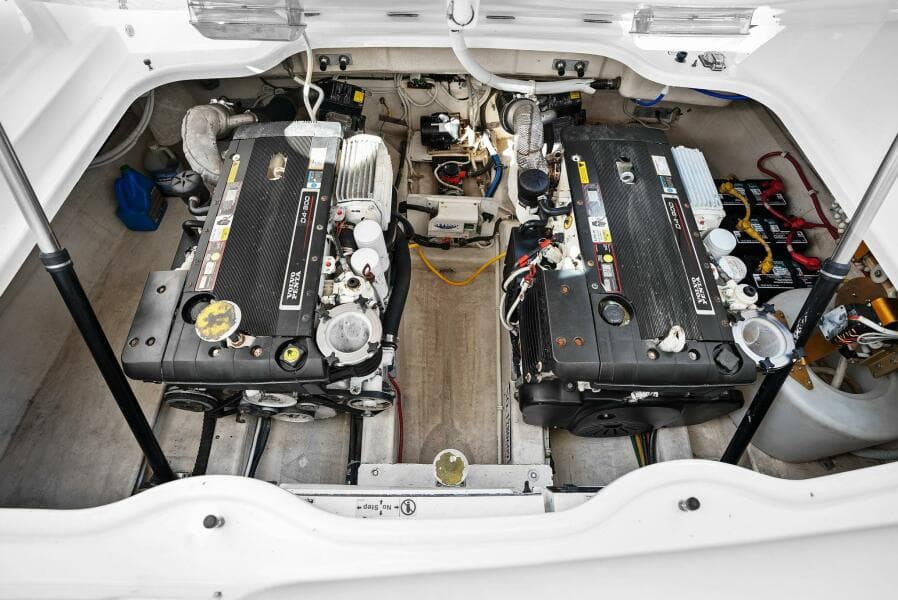 2008 Tiara Yachts 3500 Sovran "Fridge Benefit"