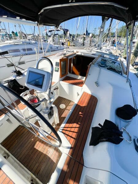 1989 Jeanneau Voyage 11.2