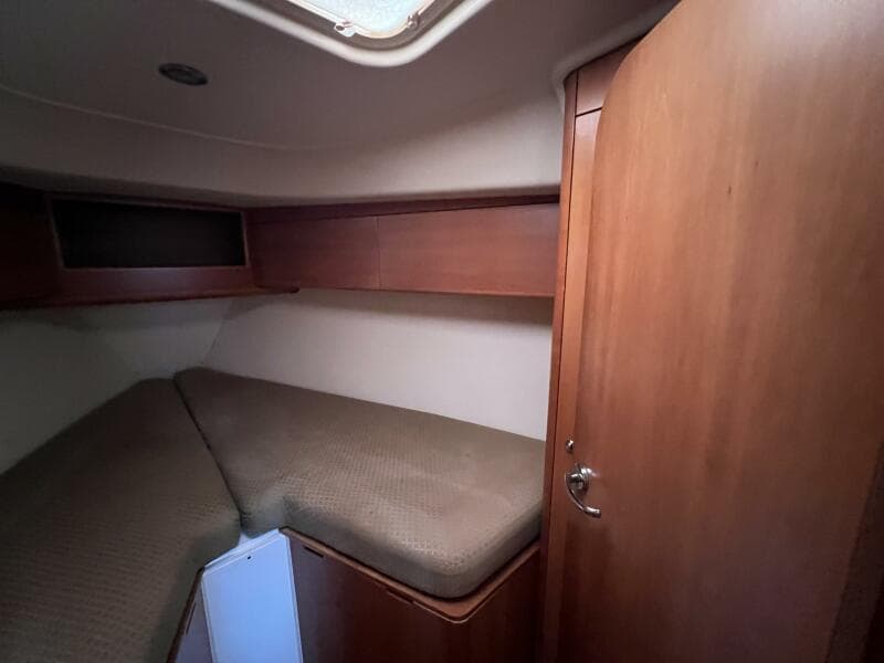 2002 Moody 38-2 Sloop