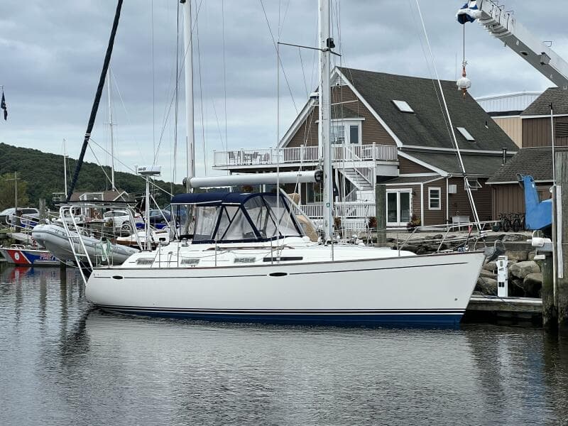2002 Moody 38-2 Sloop