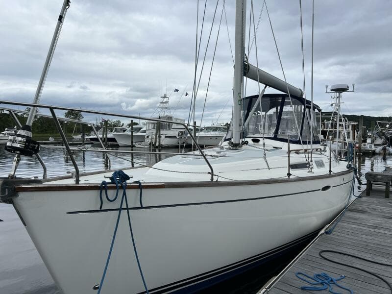 2002 Moody 38-2 Sloop