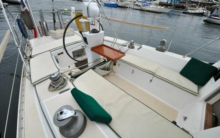 J/42 - Canty - Cockpit