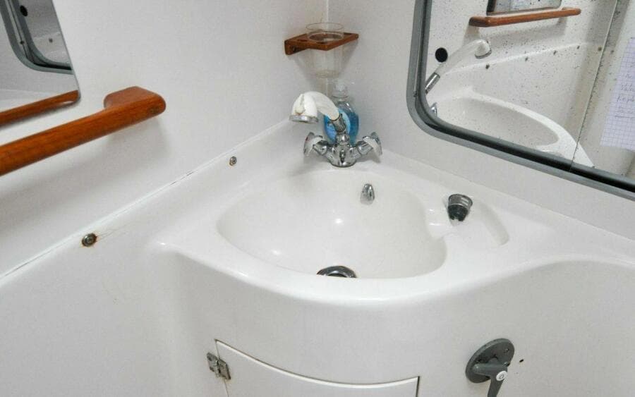 J/42 - Canty - Forward Cabin - Head - Sink