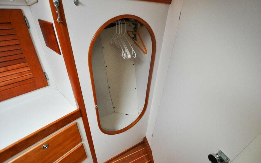 J/42 - Canty - Forward Cabin - Storage