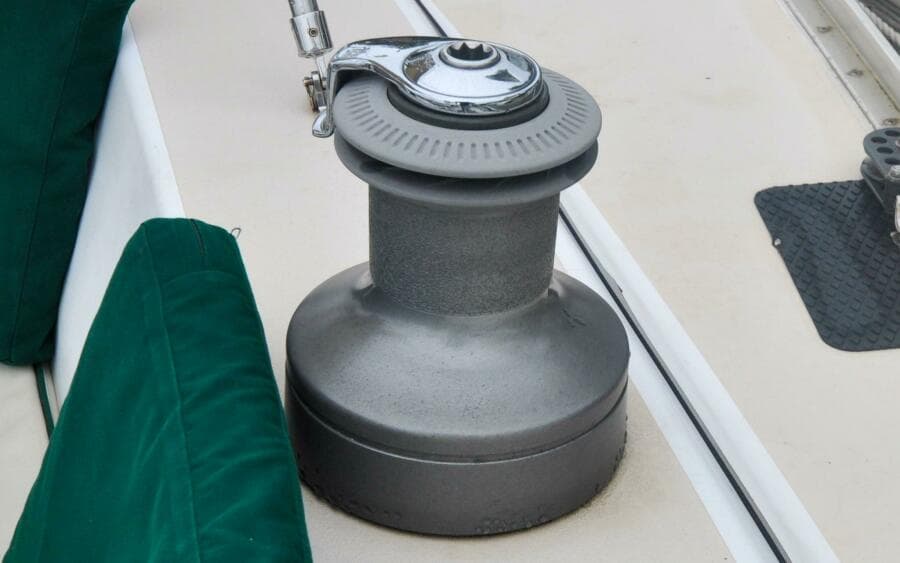 J/42 - Canty - Cockpit - Secondary Winch