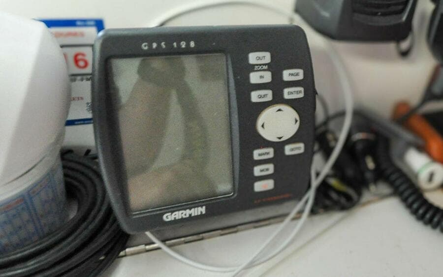 J/42 - Canty - Navigation Station - Garmin GPS