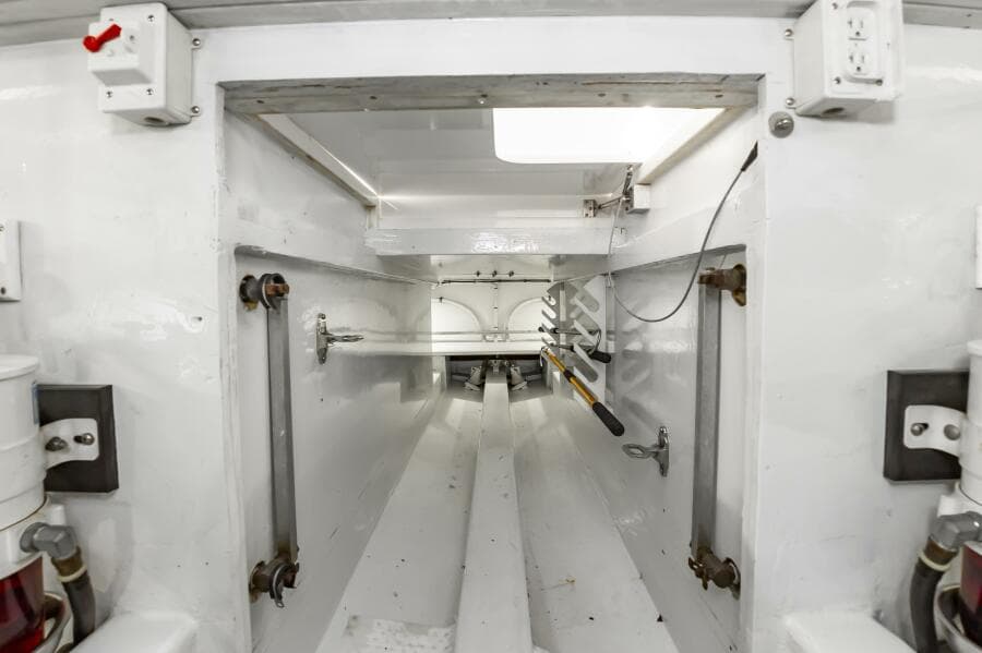 1994 Custom Carolina 43 Blackwell Convertible