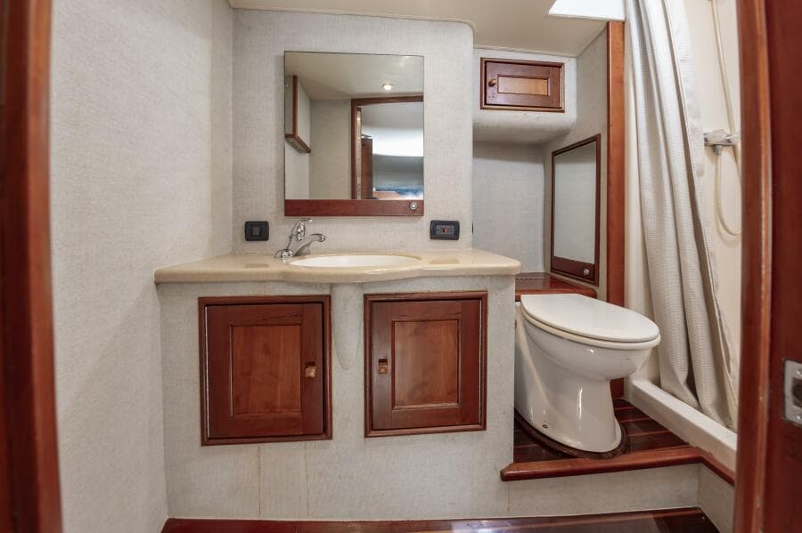 1994 Custom Carolina 43 Blackwell Convertible