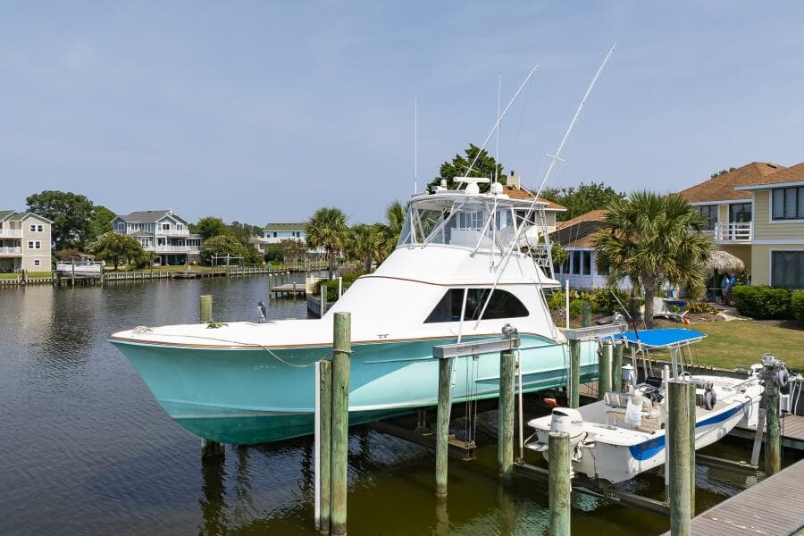 1994 Custom Carolina 43 Blackwell Convertible