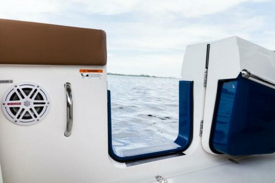 2025 Wellcraft 302 Fisherman