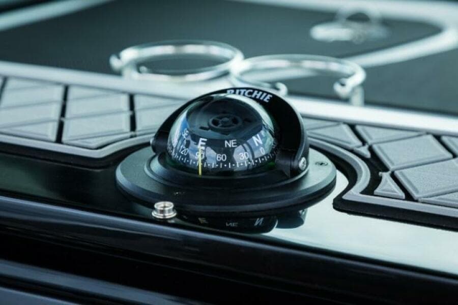 2025 Wellcraft 302 Fisherman