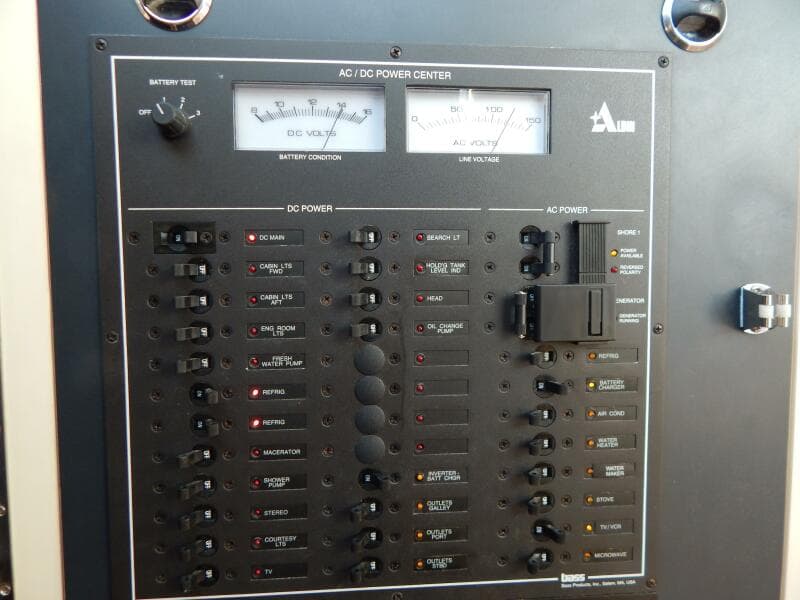 1999 Albin 31 Tournament Express