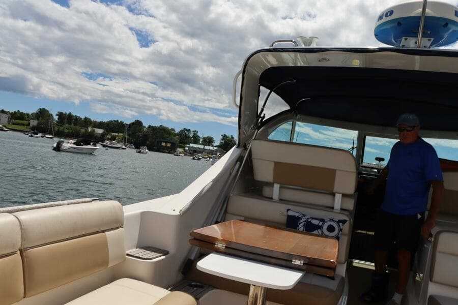 2012 Tiara Yachts 3100 Coronet