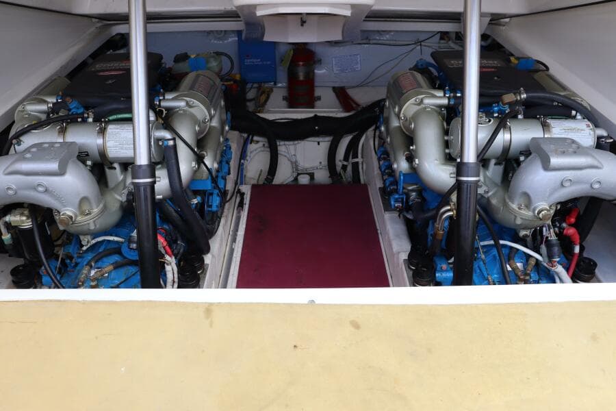 2012 Tiara Yachts 3100 Coronet