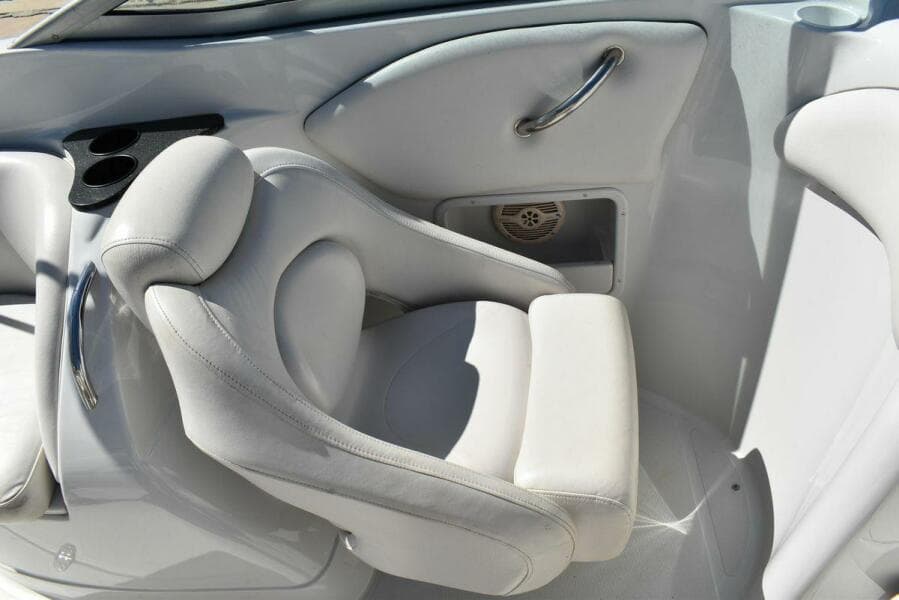 2005 Crownline 275 CCR