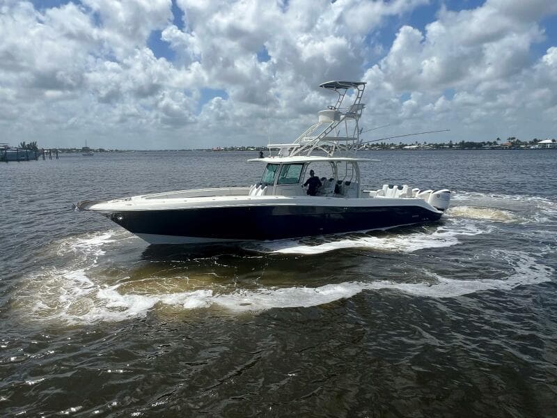 HCB 42 Five Wahoo - Profile