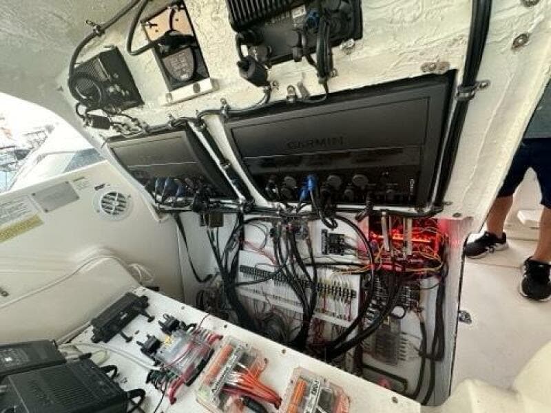 1996 Tiara Yachts 43 Open