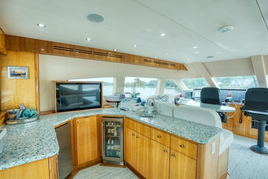 2007 Hatteras 80 Enclosed Bridge