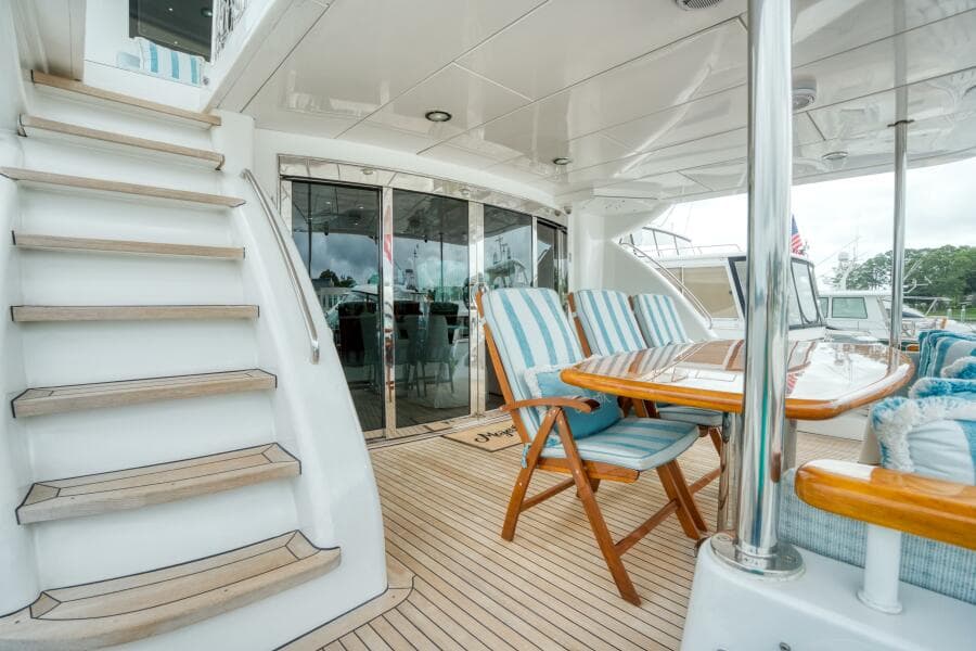 2007 Hatteras 80 Enclosed Bridge