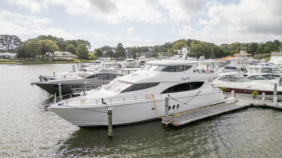 2007 Hatteras 80 Enclosed Bridge