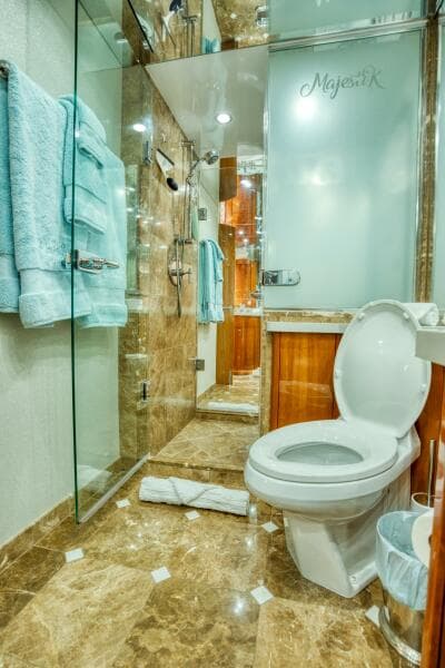 2007 Hatteras 80 Enclosed Bridge