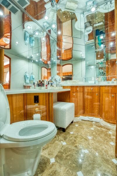 2007 Hatteras 80 Enclosed Bridge