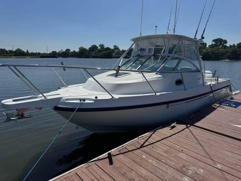 2002 Boston Whaler 275 Conquest