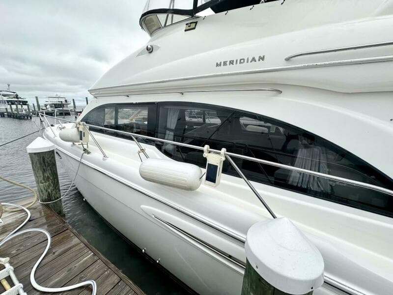 2007 Meridian 411 Sedan