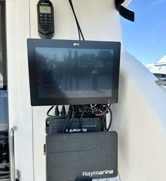 2007 Meridian 411 Sedan