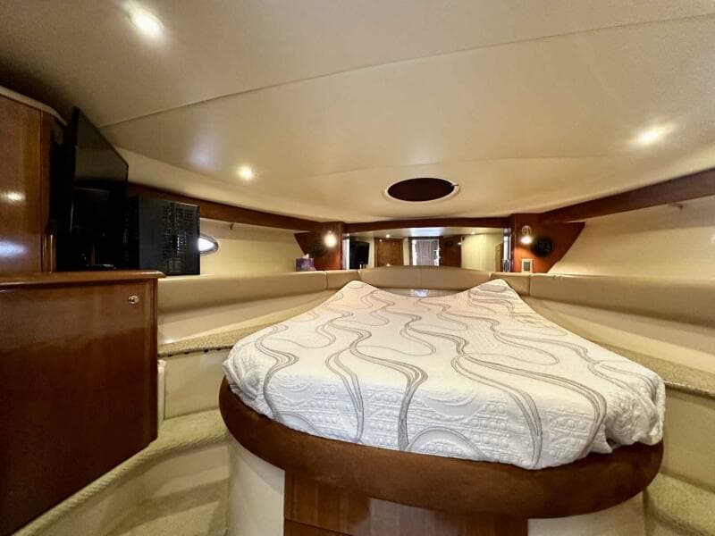 2007 Meridian 411 Sedan