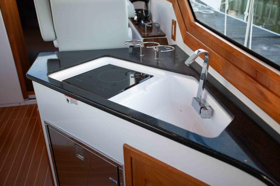 2024 True North Outboard Express