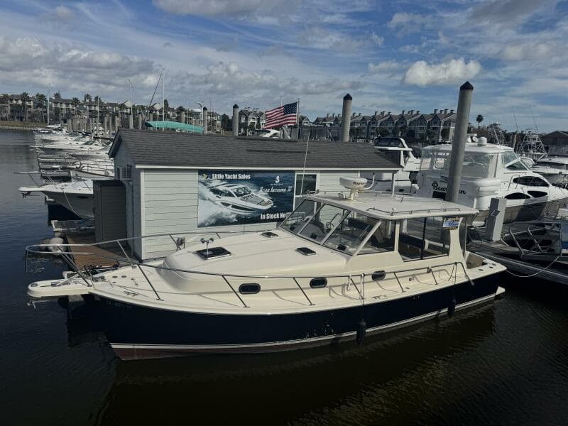 2008 Mainship 34 Pilot Hardtop