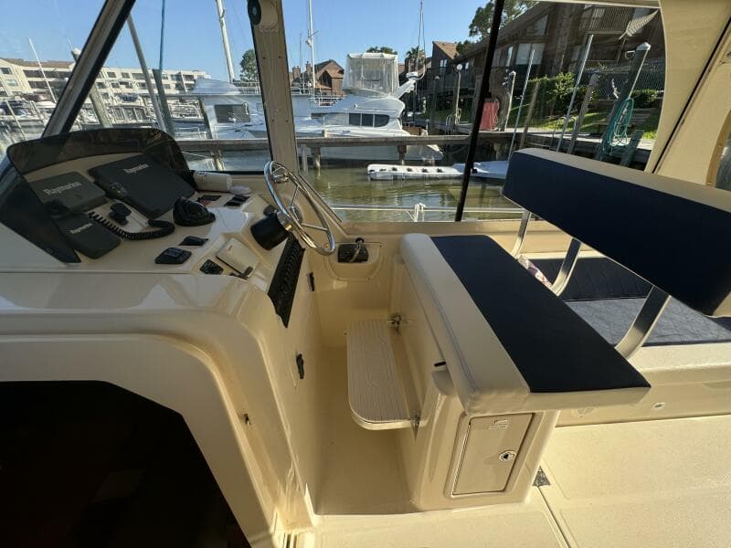 2008 Mainship 34 Pilot Hardtop
