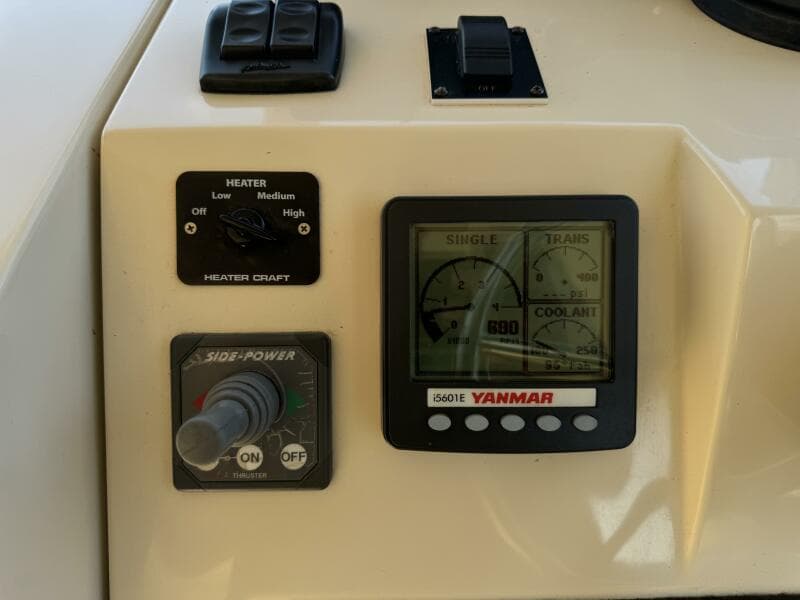 2008 Mainship 34 Pilot Hardtop