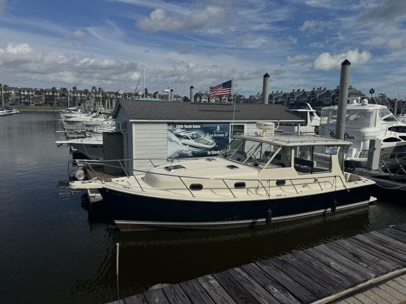 2008 Mainship 34 Pilot Hardtop