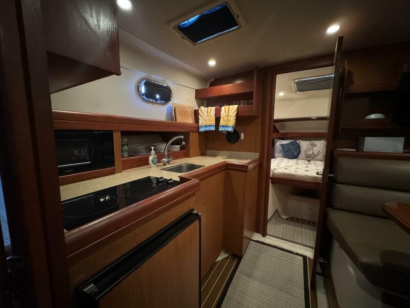 2008 Mainship 34 Pilot Hardtop