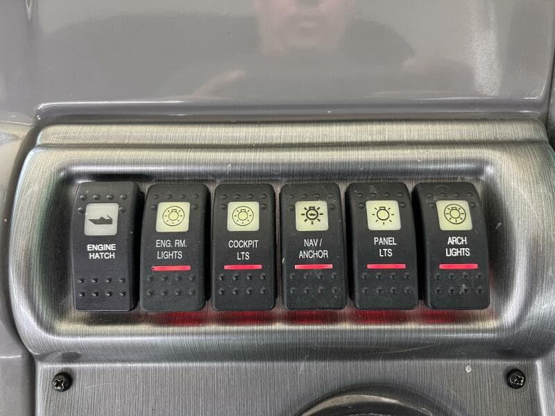 22 Starboard Side Rockets