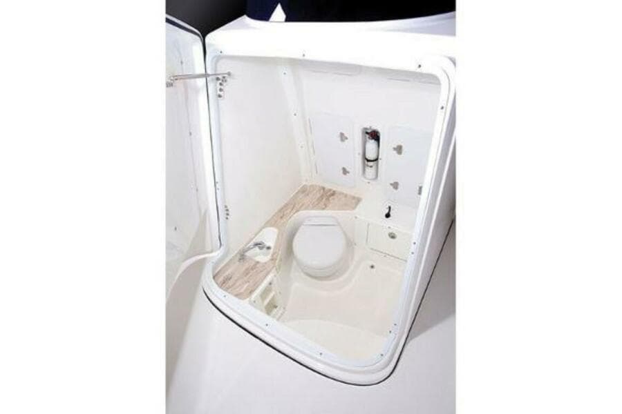 2025 Edgewater 262CC