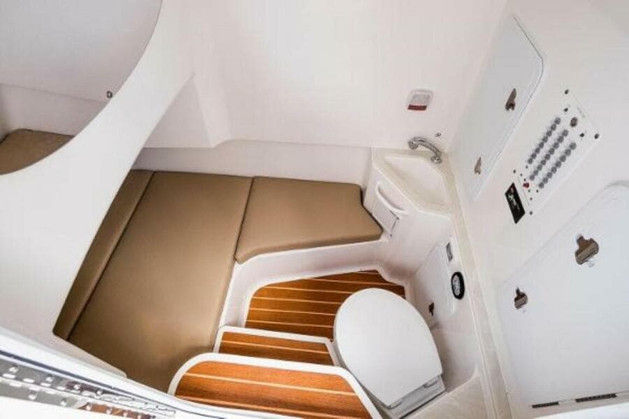 2025 Edgewater 285CC