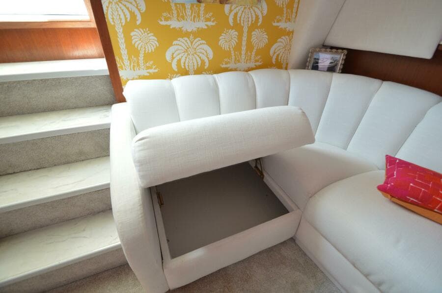 1995 Ocean 48 Cockpit Motor Yacht