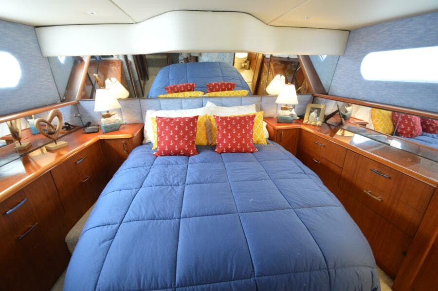 1995 Ocean 48 Cockpit Motor Yacht