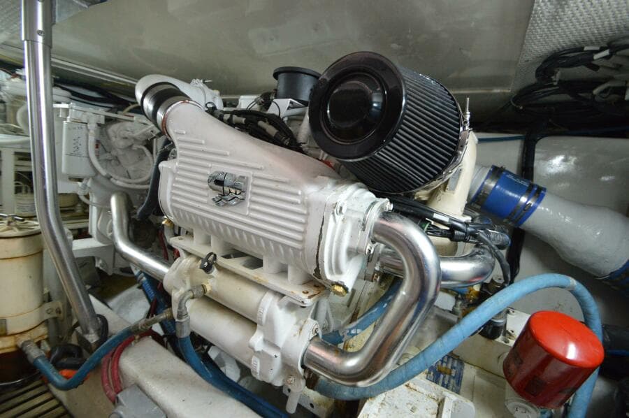 1995 Ocean 48 Cockpit Motor Yacht